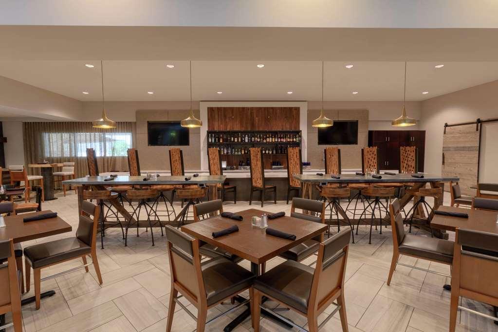 Doubletree Suites By Hilton Nashville Airport Εστιατόριο φωτογραφία