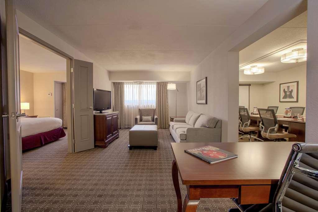 Doubletree Suites By Hilton Nashville Airport Δωμάτιο φωτογραφία