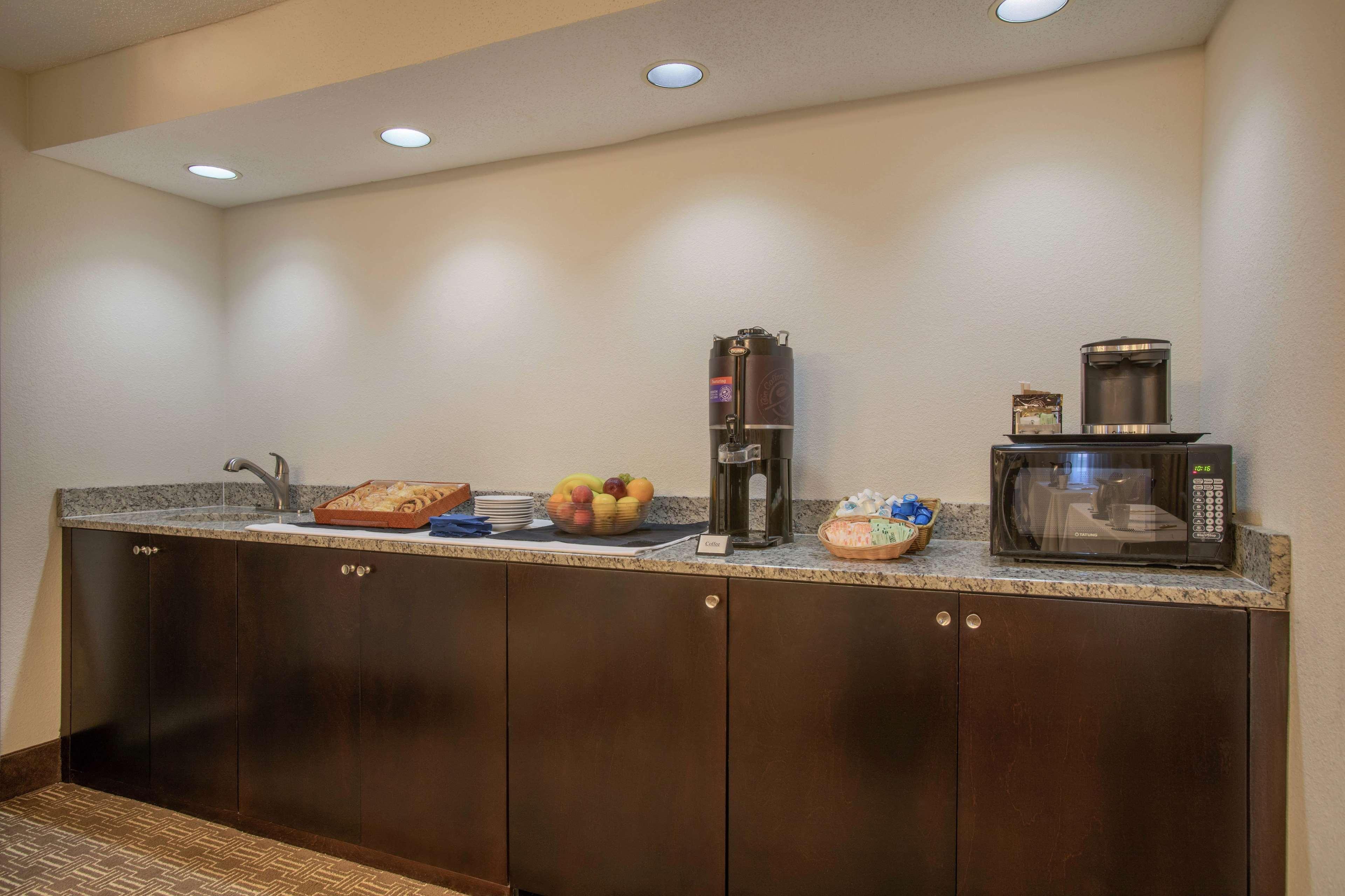 Doubletree Suites By Hilton Nashville Airport Εξωτερικό φωτογραφία