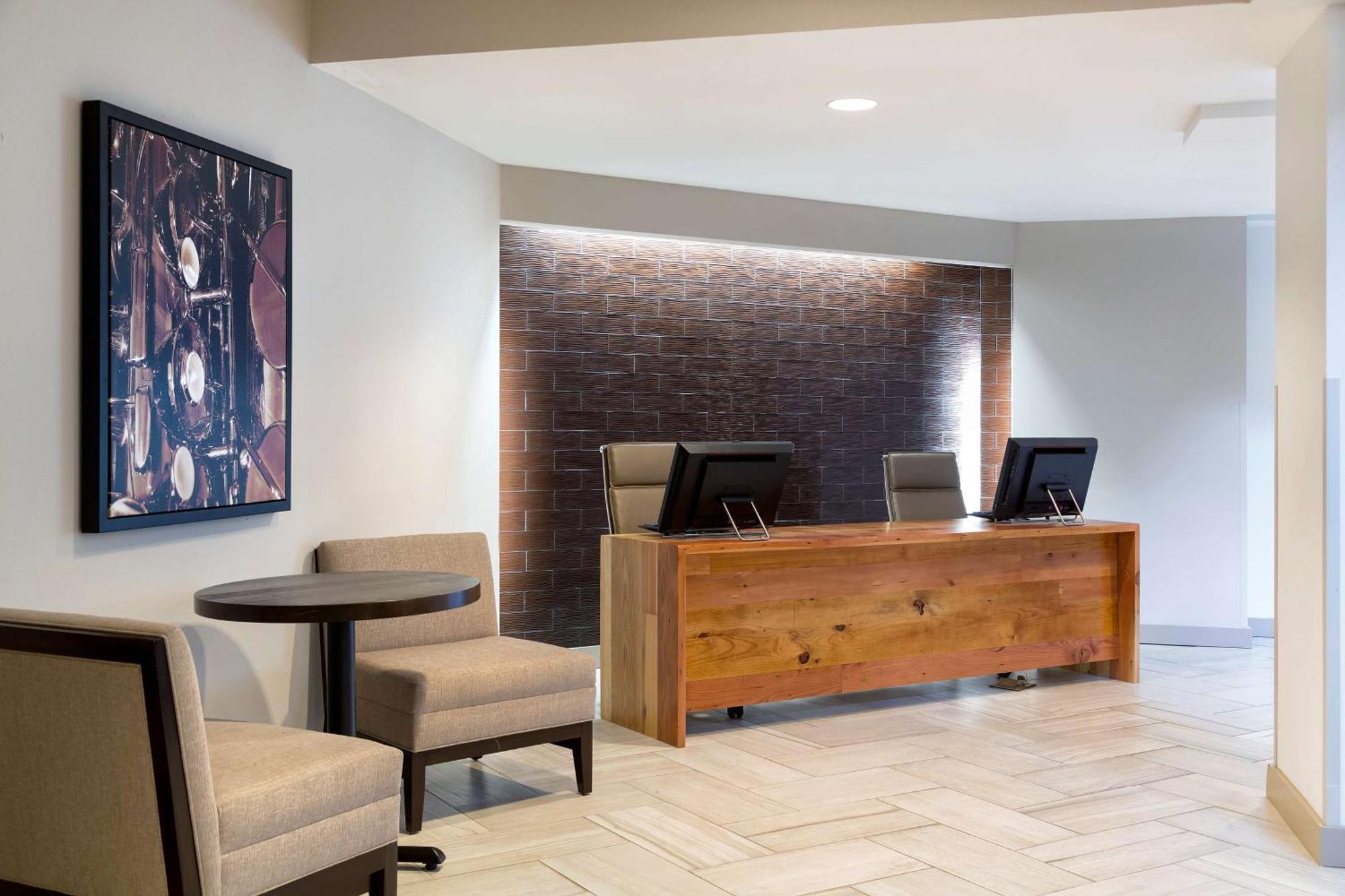 Doubletree Suites By Hilton Nashville Airport Εξωτερικό φωτογραφία