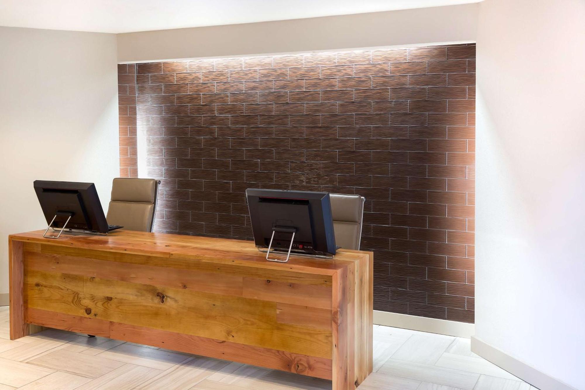 Doubletree Suites By Hilton Nashville Airport Εξωτερικό φωτογραφία